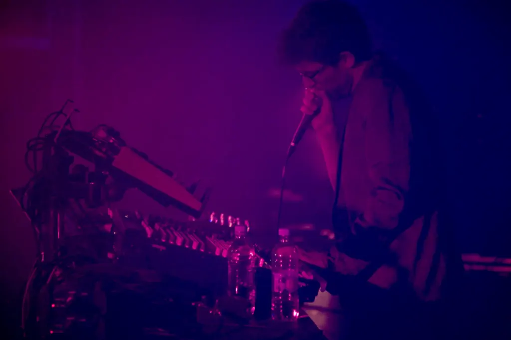 Bloc Weekend 2009 — documentary, event and music photograph in Minehead, Somerset, UK, frame 44 of 114.